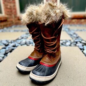 Sorel Joan of Arc waterproof snow boots size 7